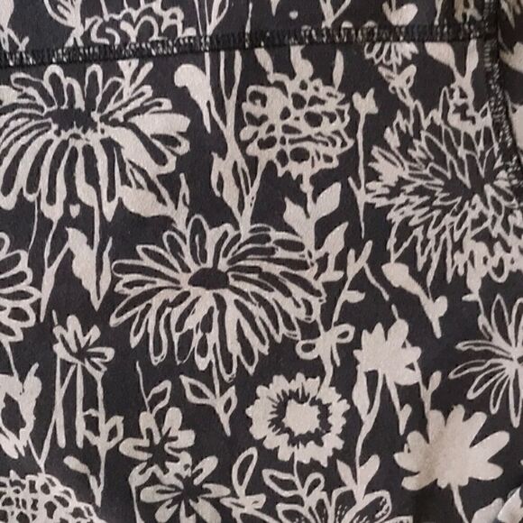 The North Face Hooded Long Sleeve Shirt Wildflowers - Picture 3 of 9